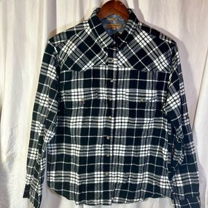 SOLD Jachs Girlfriend‎ Black/white Plaid Flannel Shirt Size Large with Snaps